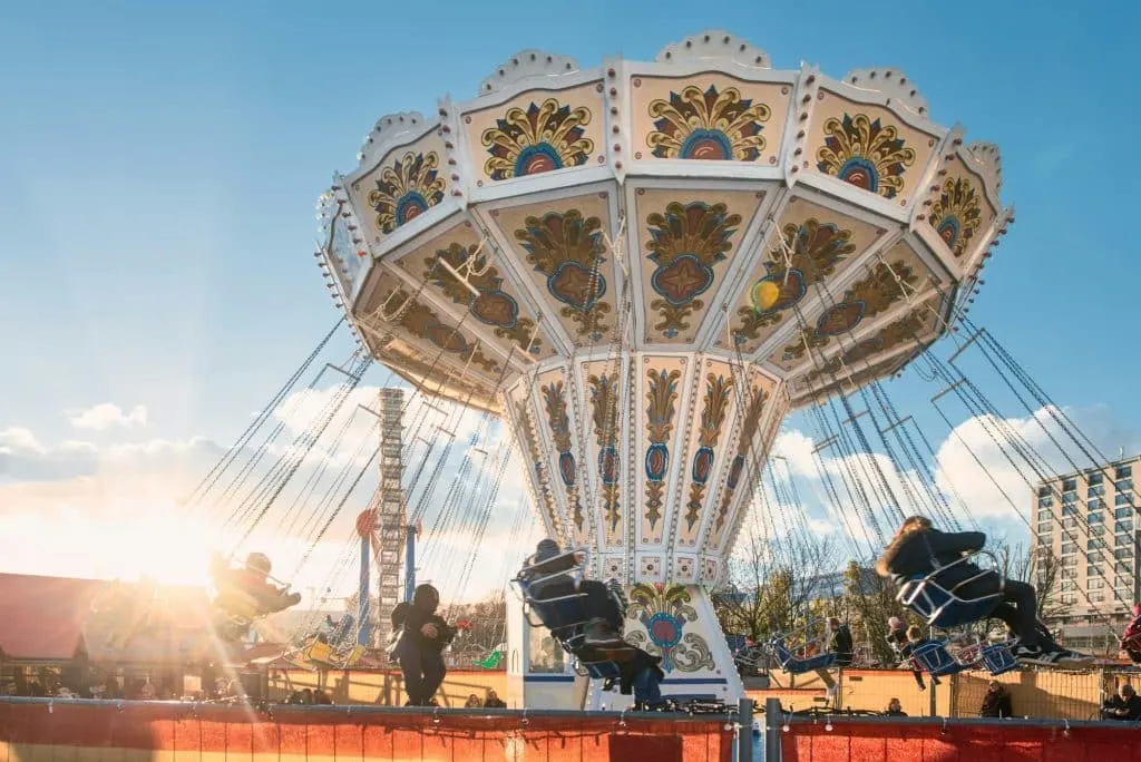LinkedIn: why use the carousel? (source: Waxoo.fr)