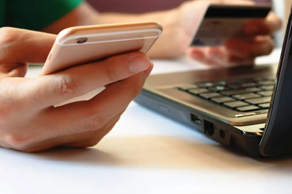 Boostez votre entreprise avec la révolution du commerce en ligne simplifié : découvrez les clés du succès !