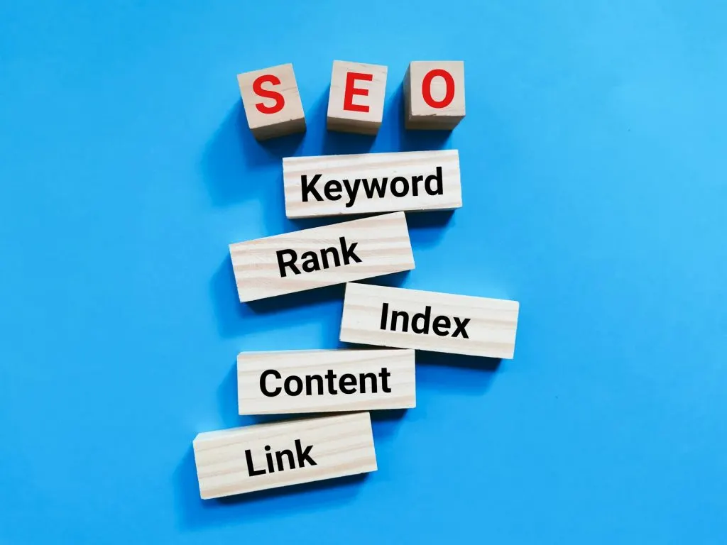 Kostenloses Keyword-Recherche-Tool: UberSuggest auf Waxoo.fr